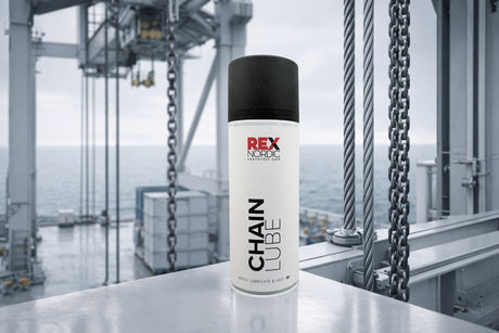REX ChainLube with crane chains and wire ropes at a port